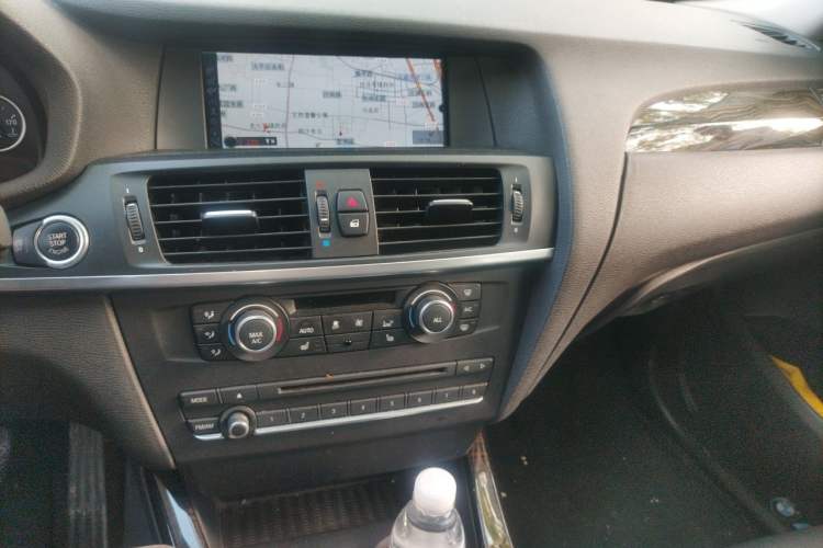 Used BMW X3 2013 xDrive20i Luxury Edition Audio And AC Panel