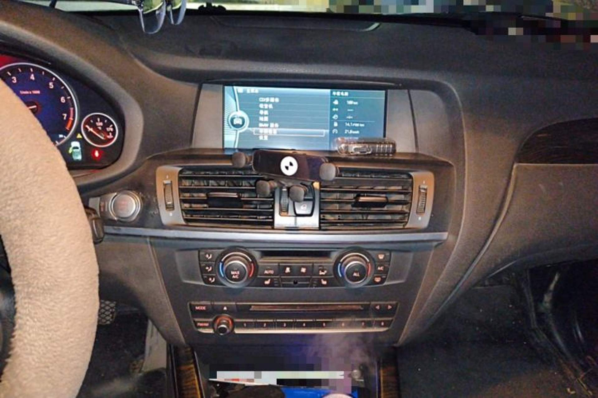 Used BMW X3 2013 xDrive20i Luxury Edition Audio And AC Panel