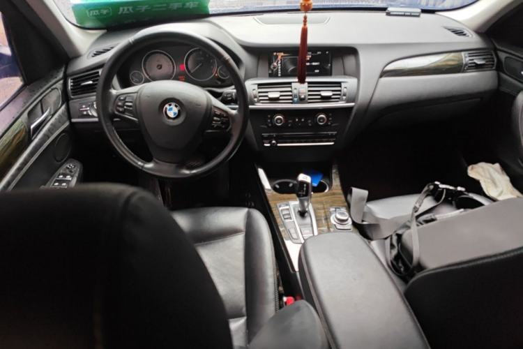 Used BMW X3 2013 Facelifted xDrive20i Luxury Edition Center Console