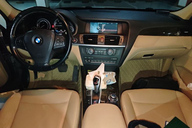 Used BMW X3 2013 xDrive20i Luxury Edition Center Console