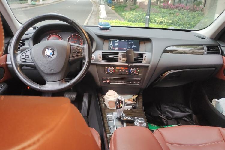 Used BMW X3 2013 xDrive20i Luxury Edition Center Console