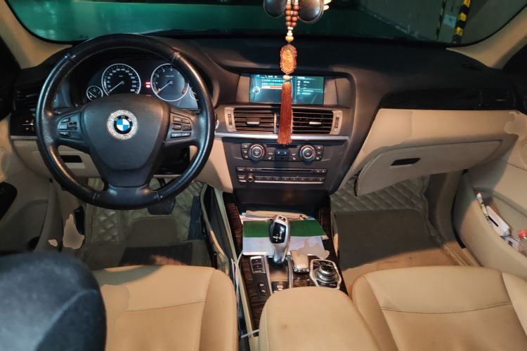 Used BMW X3 2013 Facelifted xDrive20i Luxury Edition Center Console