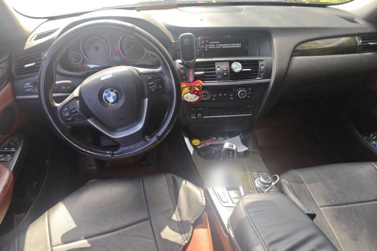 Used BMW X3 2013 Revised xDrive28i Luxury Edition Center Console