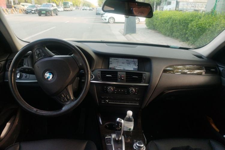 Used BMW X3 2013 xDrive20i Luxury Edition Center Console