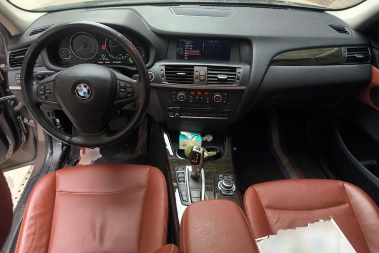 Used BMW X3 2013 xDrive20i Luxury Edition Center Console
