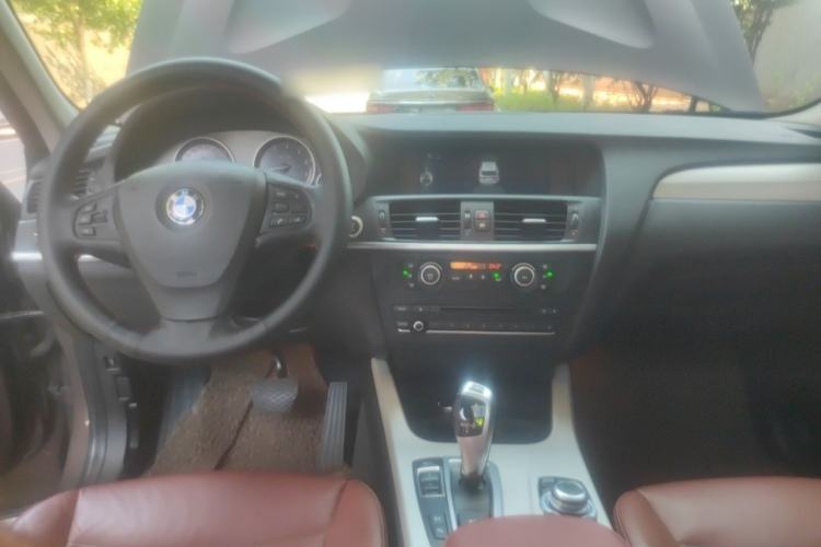 Used BMW X3 2013 Restyled xDrive28i Leading Edition Center Console