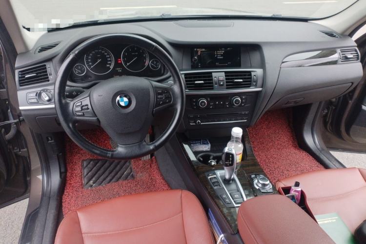 Used BMW X3 2013 Facelifted xDrive20i Luxury Edition Center Console