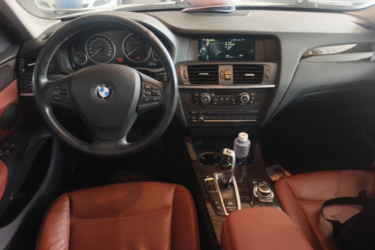Used BMW X3 2013 Facelifted xDrive20i Luxury Edition Center Console