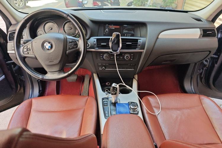 Used BMW X3 2013 xDrive28i Leading Model Center Console