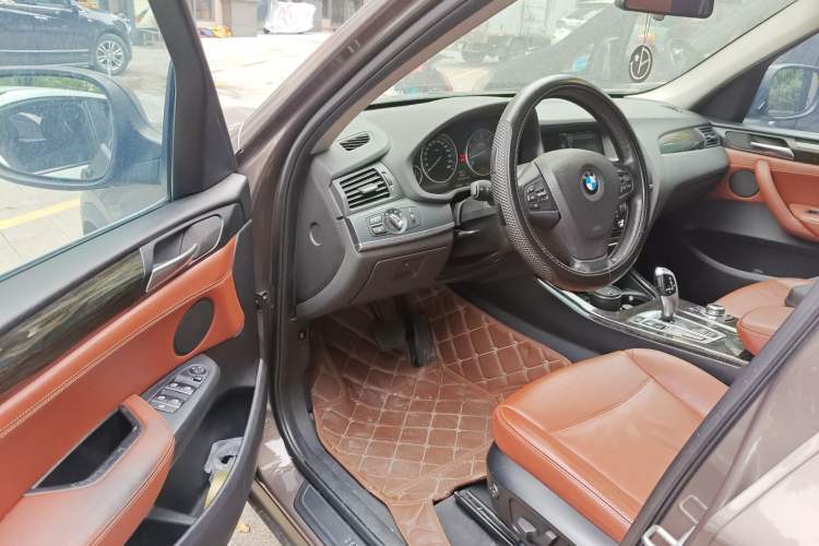 Used BMW X3 2013 Facelifted xDrive20i Luxury Edition Driver Seat
