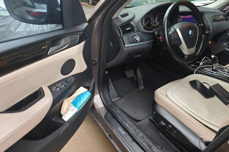 Used BMW X3 2013 Facelifted xDrive20i Luxury Edition Driver Seat