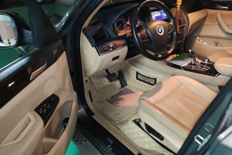 Used BMW X3 2013 Facelifted xDrive20i Luxury Edition Driver Seat