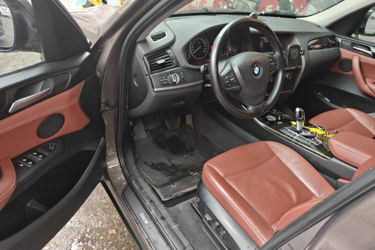 Used BMW X3 2013 xDrive20i Luxury Edition Driver Seat
