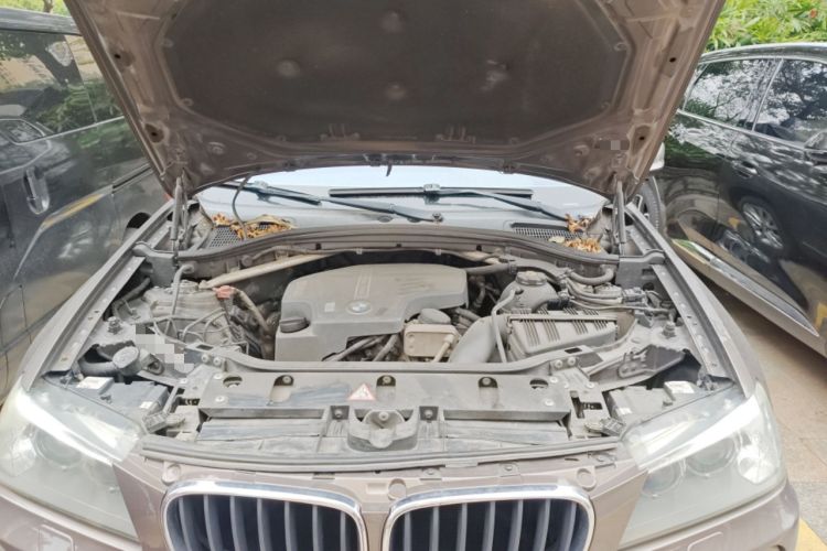 Used BMW X3 2013 Facelifted xDrive20i Luxury Edition Engine Bay