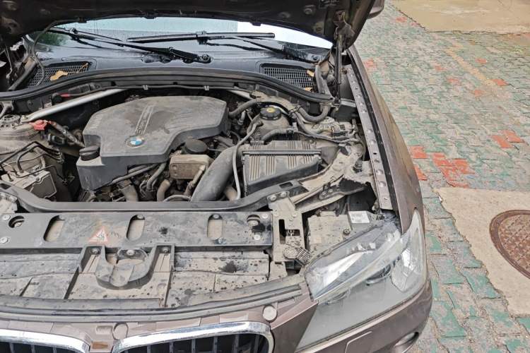 Used BMW X3 2013 Facelifted xDrive20i Luxury Edition Engine Bay Left
