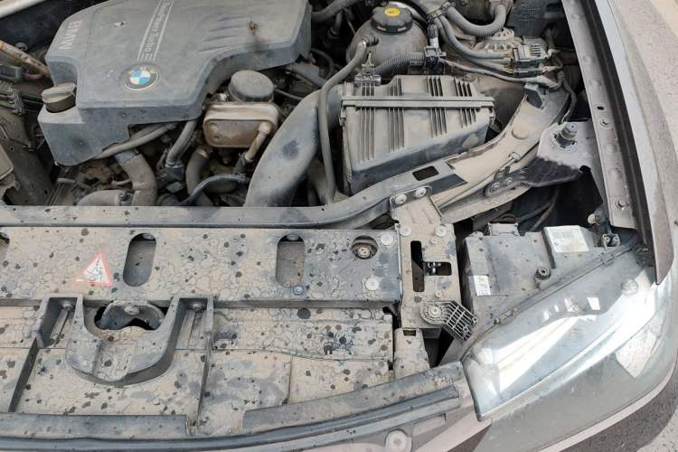 Used BMW X3 2013 Facelifted xDrive20i Luxury Edition Engine Bay Left