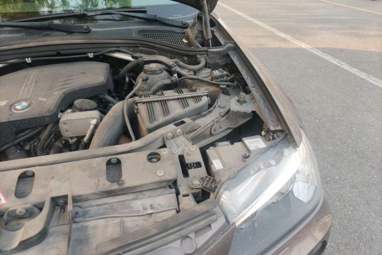 Used BMW X3 2013 xDrive20i Luxury Edition Engine Bay Left