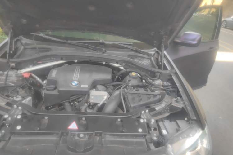 Used BMW X3 2013 Restyled xDrive28i Leading Edition Engine Bay Left
