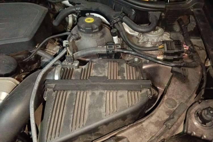 Used BMW X3 2013 Revised xDrive28i Luxury Edition Engine Bay Left