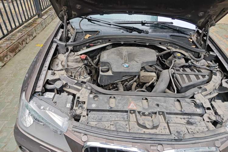 Used BMW X3 2013 Facelifted xDrive20i Luxury Edition Engine Bay Right