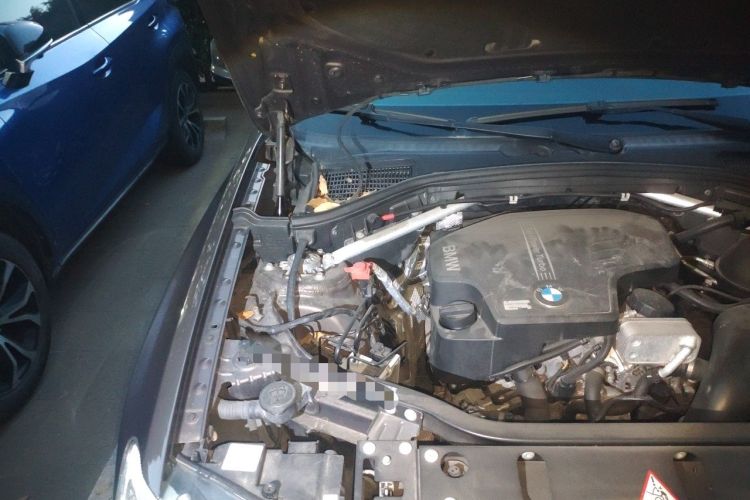 Used BMW X3 2013 Facelifted xDrive20i Luxury Edition Engine Bay Right