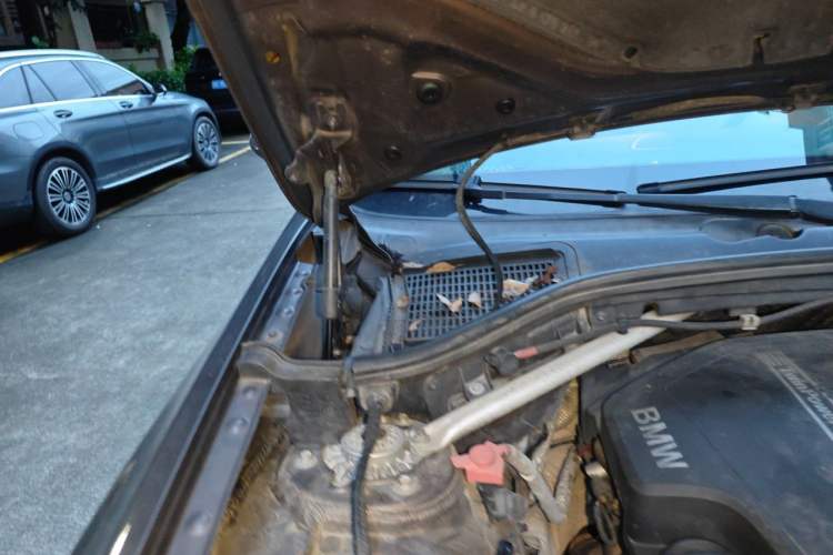Used BMW X3 2013 Facelifted xDrive20i Luxury Edition Engine Bay Right