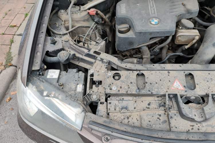 Used BMW X3 2013 Facelifted xDrive20i Luxury Edition Engine Bay Right