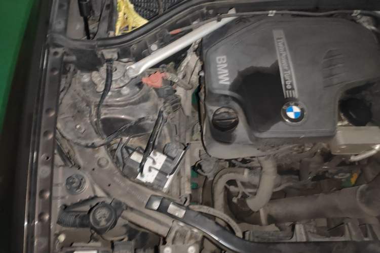 Used BMW X3 2013 Facelifted xDrive20i Luxury Edition Engine Bay Right
