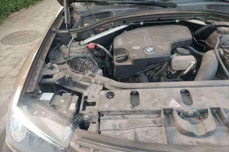 Used BMW X3 2013 xDrive20i Luxury Edition Engine Bay Right