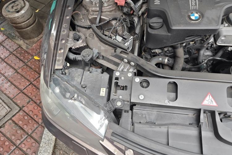Used BMW X3 2013 xDrive20i Luxury Edition Engine Bay Right