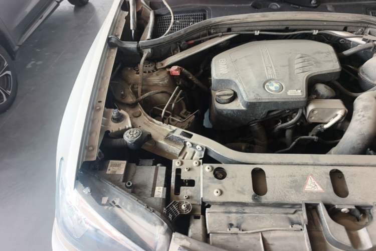 Used BMW X3 2013 Facelifted xDrive20i Luxury Edition Engine Bay Right