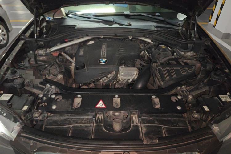 Used BMW X3  Engine Bay
