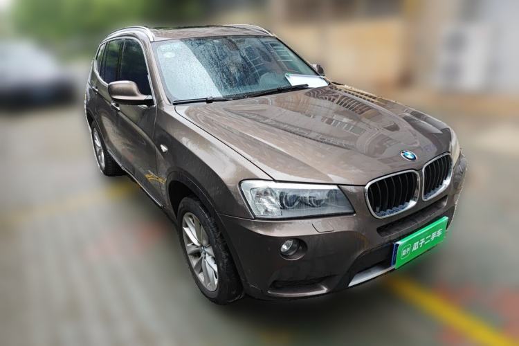 Used BMW X3 2013 Facelifted xDrive20i Luxury Edition Front Right 45 Deg