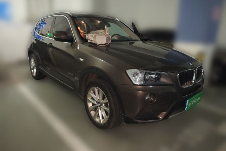 Used BMW X3 2013 Facelifted xDrive20i Luxury Edition Front Right 45 Deg