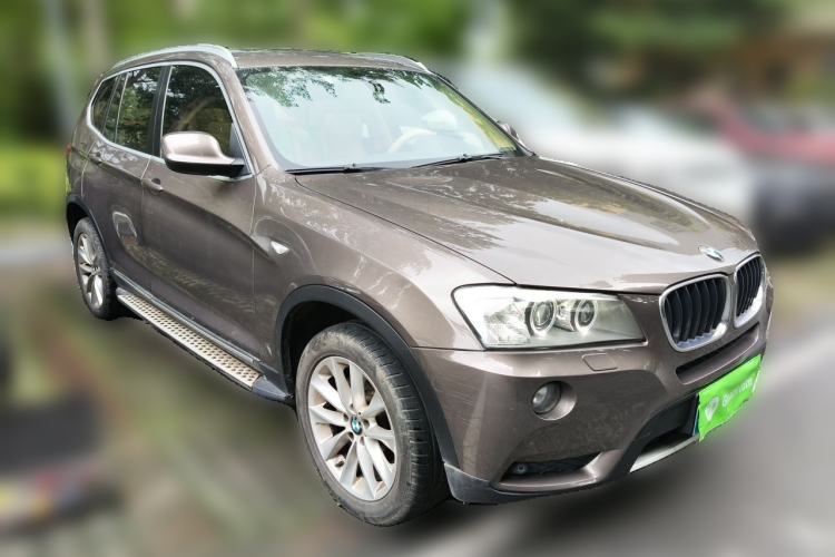 Used BMW X3 2013 Facelifted xDrive20i Luxury Edition Front Right 45 Deg