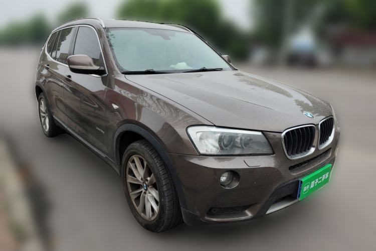Used BMW X3 2013 Facelifted xDrive20i Luxury Edition Front Right 45 Deg