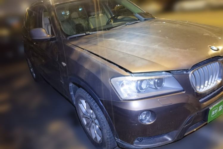 Used BMW X3 2013 xDrive28i Leading Model Front Right 45 Deg