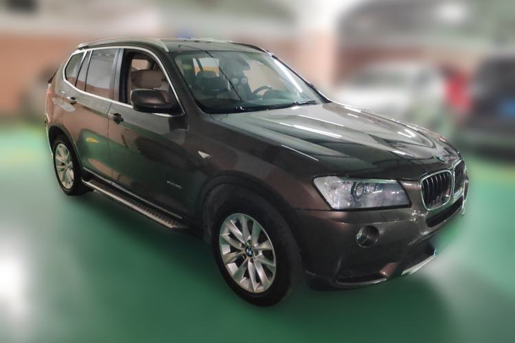 Used BMW X3 2013 Facelifted xDrive20i Luxury Edition Front Right 45 Deg