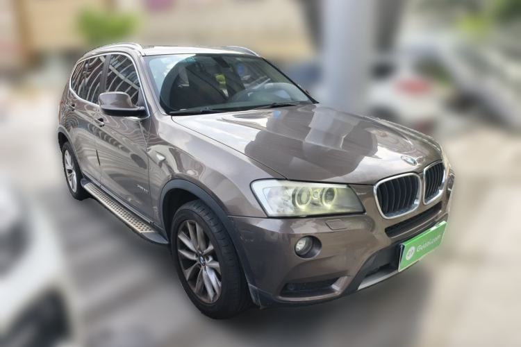 Used BMW X3 2013 Facelifted xDrive20i Luxury Edition Front Right 45 Deg