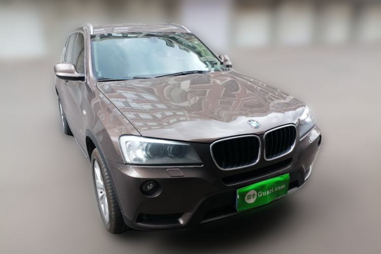 Used BMW X3 2013 Facelifted xDrive20i Luxury Edition Front Right 45 Deg