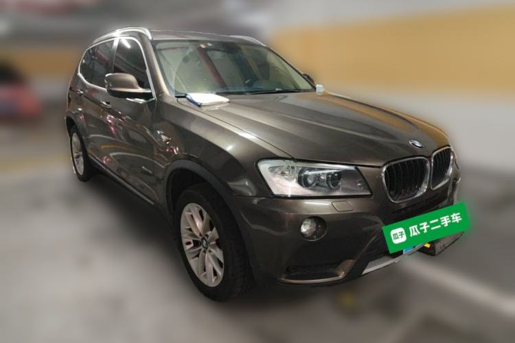 Used BMW X3  Front Right 45 Deg