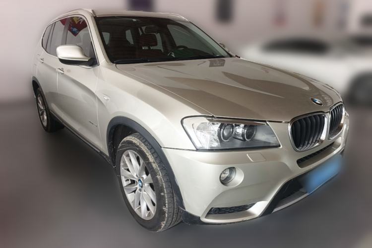 Used BMW X3 2013 Facelifted xDrive20i Luxury Edition Front Right 45 Deg