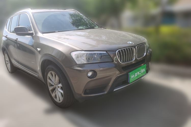 Used BMW X3 2013 Facelifted xDrive20i Luxury Edition Front Right 45 Deg