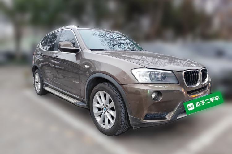 Used BMW X3 2013 Facelifted xDrive20i Luxury Edition Front Right 45 Deg