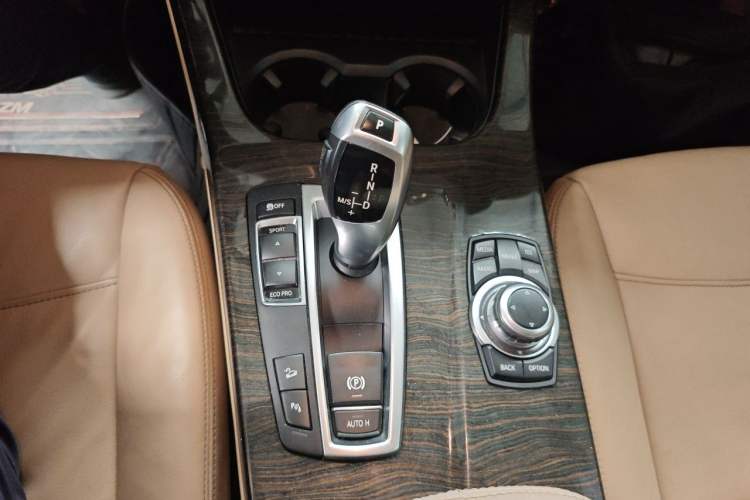Used BMW X3 2013 xDrive28i Luxury Model Gear Lever