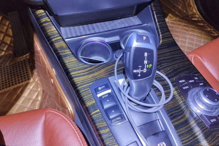 Used BMW X3 2013 Facelifted xDrive20i Luxury Edition Gear Lever