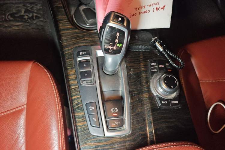 Used BMW X3 2013 Facelifted xDrive20i Luxury Edition Gear Lever