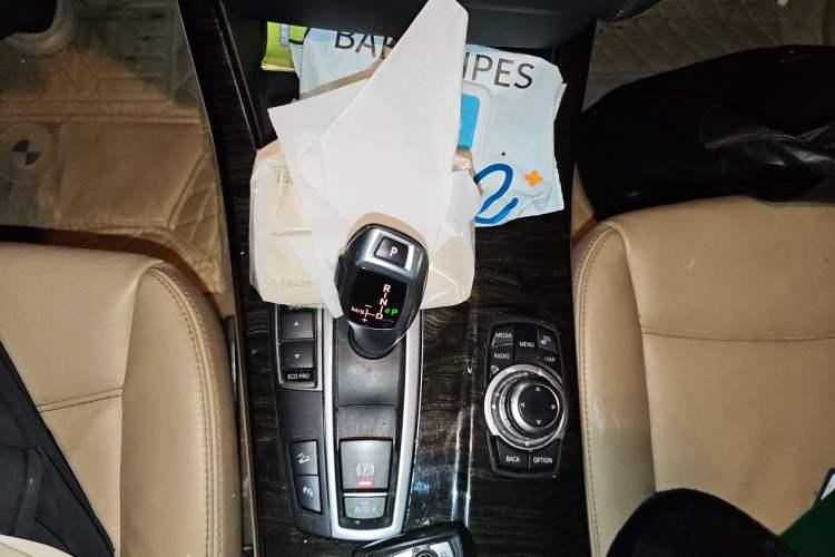 Used BMW X3 2013 xDrive20i Luxury Edition Gear Lever