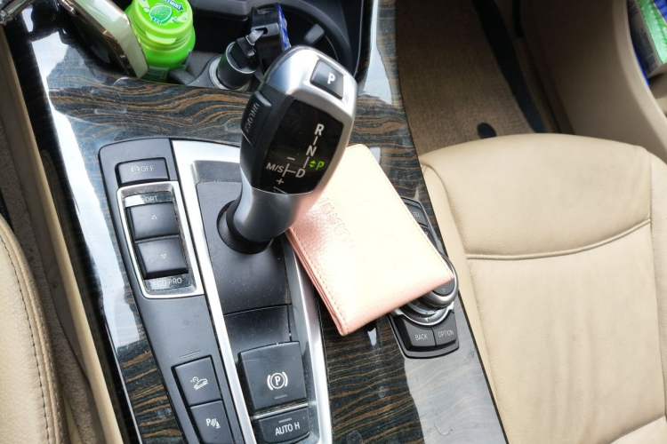 Used BMW X3 2013 Facelifted xDrive20i Luxury Edition Gear Lever