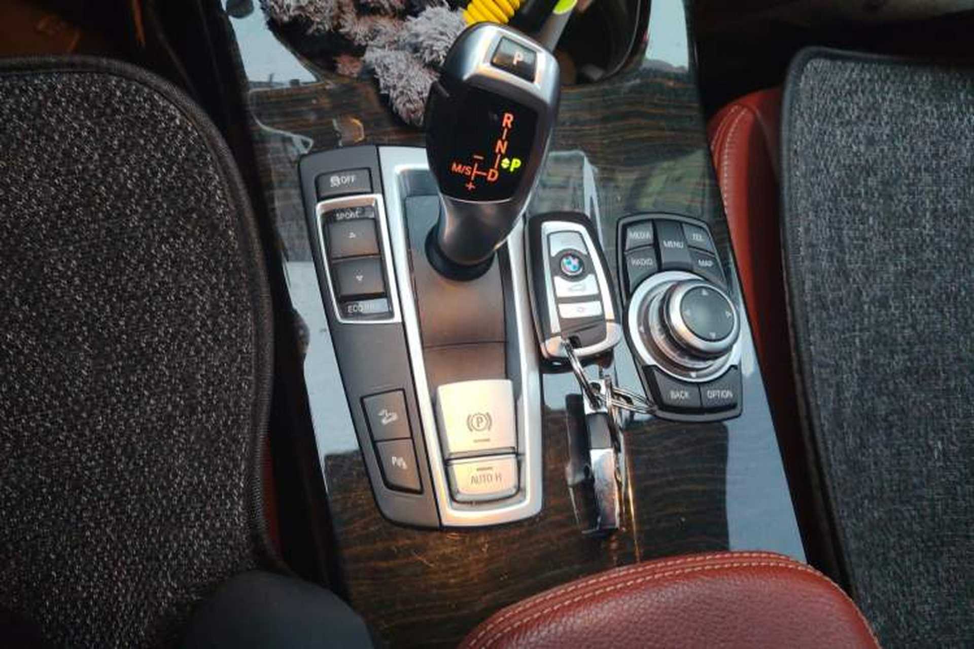 Used BMW X3 2013 xDrive20i Luxury Edition Gear Lever